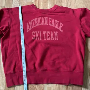 American Eagle Sweater Womens Small Red Logo Pullover Sweatshirt Crewneck Ladies thumbnail 3