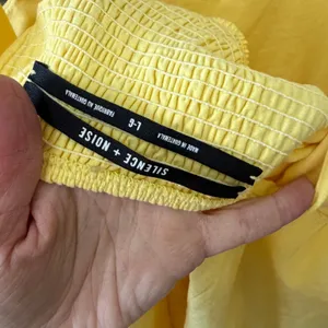 Silence + Noise Butter Yellow Cotton Blend Dress Size Large Tank Style Smocked thumbnail 5