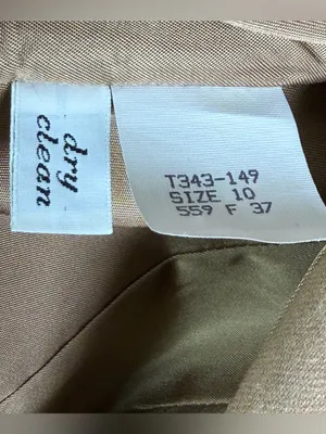 Pendleton Women’s Sz 10 Beige Wool Blazer Crest Buttons Old Money USA Vintage thumbnail 10