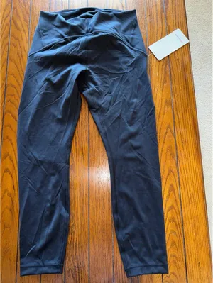 Lululemon Instill High Rise 25” Black Size 10 NWT thumbnail 3