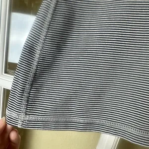 Lululemon Power Y Tank with Built In Bra Size 6 Stripes thumbnail 6