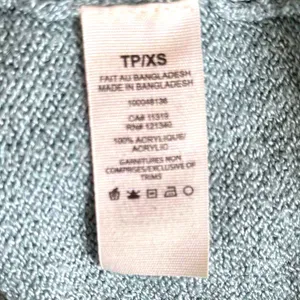Garage Women’s XS Blue Gray Cropped V-Neck Knit Sweater Y2K 2000s Minimalist thumbnail 4