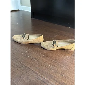 Crown Vintage‎ Feyola Women's Tan Suede Loafer W Gold Tone Chain Accent Size 10 thumbnail 4