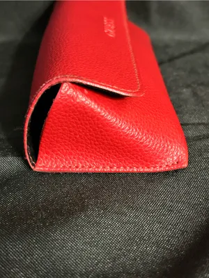 GUESS Red & Black Pebbled Eyewear Sunglasses Pouch Case thumbnail 9