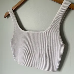 Babaton Aritizia Knit Ribbed Crop Top Tank Top White Cream Women's Small thumbnail 3