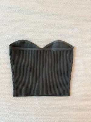 NWT Aritzia Sculpt Babaton Knit Tank thumbnail 2