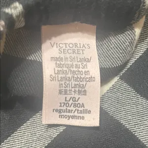 Victoria's Secret Black & White Plaid Button-Up Pajama Set thumbnail 7