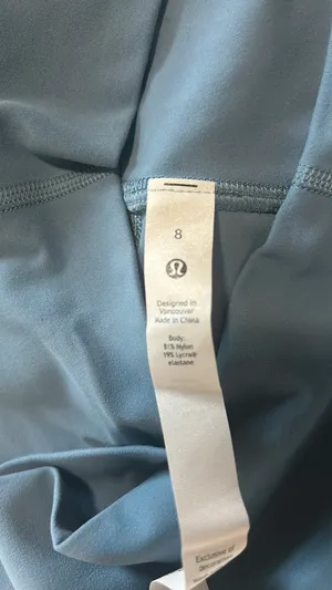 Lululemon Align High Rise Shorts thumbnail 3