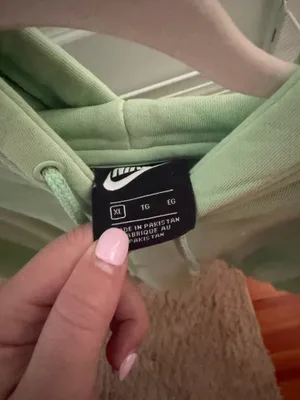 Nike Hoodie Sweatshirt thumbnail 2