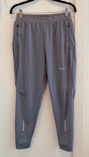 Nike Dri Fit Women's Gray Running Joggers Elastic Waist Draw Strings Size Medium thumbnail 1