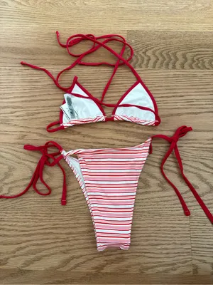 Frankie’s Bikinis set thumbnail 3