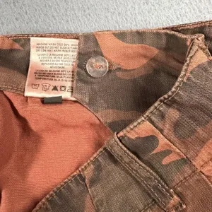 Sundry Camo Ankle Pants Womens 25 Brown Twill Pleated Crop Pockets Relaxed NWT thumbnail 12