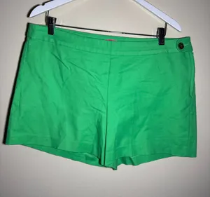 Lilly Pulitzer Green Shorts Size 14 inseam 4.5” Length 13-14” thumbnail 1
