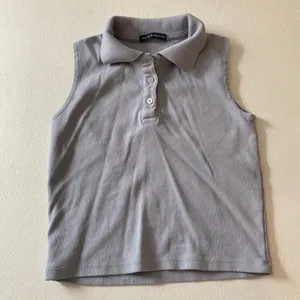 Brandy Melville Gray Sleeveless Polo Top Collared Preppy Y2K thumbnail 3