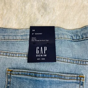 NWT Gap Stretch Light Wash Jean Shorts 3" Short Sz 34 thumbnail 3