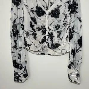 Free People Floral Long Sleeve Ruched Blouse thumbnail 4