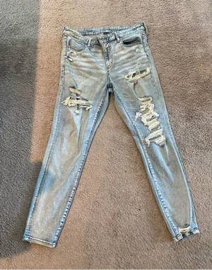 American Eagle Outfitters Light Wash Distressed Skinny Jeans thumbnail 1