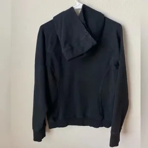 Lululemon Black Pullover Scuba Hoodie Women’s 6 thumbnail 2