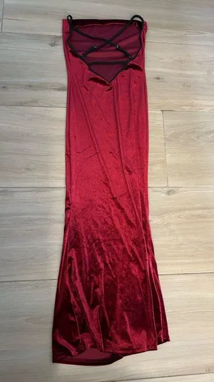 NEW Red Wine Spaghetti Strap Velvet Open back Maxi Dress XS thumbnail 2