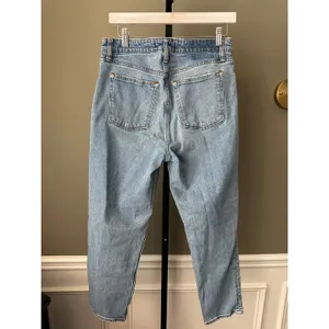 Abercrombie & Fitch Mom High Rise Curve Love Jeans Size 29/8 thumbnail 2