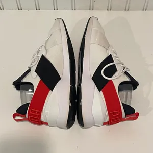 Puma Muse Maia Womens 8.5 White Black Red Streetwear 370316-01 Athleisure Shoes thumbnail 5