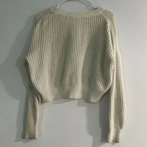 Urban Outfitters Cream Cropped Knit Sweater S Cozy Oversized thumbnail 3
