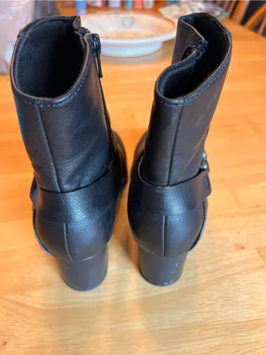 BareTraps Black Leather Mid-Heel Ankle Booties thumbnail 6