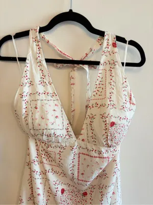 NWT Hollister Cream and Red Floral Halter Mini Dress Size L thumbnail 3