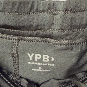 Abercrombie + Fitch YPB Run Mesh Running Shorts‎ in Black Size XL thumbnail 2