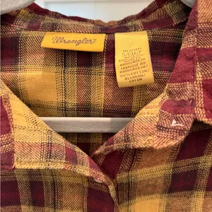 Wrangler Plaid Snap Button Western Shirt | Burgundy & Mustard | Size Small thumbnail 2