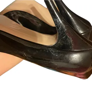Salvatore Ferragamo Black Patent Leather Bow Heels thumbnail 3