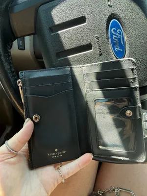 Kate Spade Wallet thumbnail 2