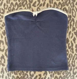 Edikted Tube Top navy with white lace thumbnail 1