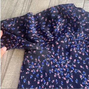 LC Lauren Conrad Size Medium Floral Printed Top. thumbnail 7