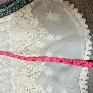 Johnny Was Malin Tank In White sz L crochet side embroidered‎ laces panel thumbnail 8