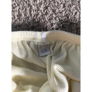 Ashley Stewart Women's Yellow Waffle Knit 2pc Pajama set Size Medium‎ thumbnail 10