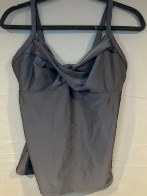 Athleta Womens Black Cami Tank Top Built In Bra Strappy Athletic Yoga Activewear thumbnail 1