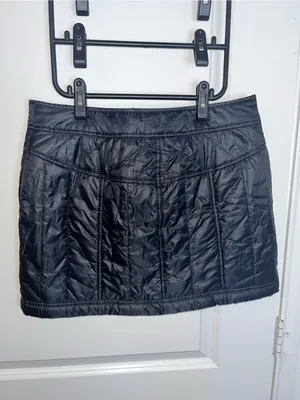 Athleta Toasty Buns Quilted Primaloft Insulated Puffer Apres Ski Gorpcore Skirt thumbnail 3