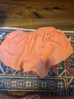 Lululemon Hotty Hot Shorts 2.5" Low-Rise thumbnail 2