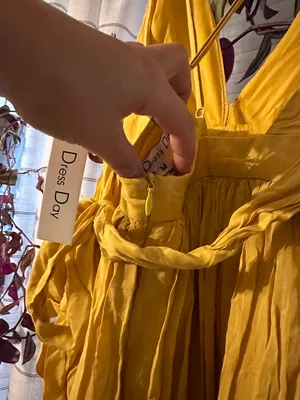 Yellow dress thumbnail 4