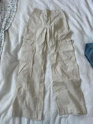 Abercrombie Cargo Pants thumbnail 1