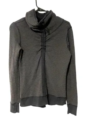 LULULEMON Gray Striped Reversible Funnel‎ Neck IN A CINCH Sweatshirt thumbnail 1