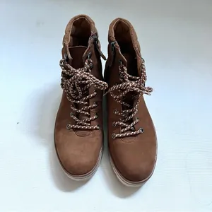 Caslon Hanley Brown Water Resistant Lace Up Boots Size 7.5 thumbnail 3