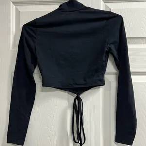 Pac Sun Black Long Sleeve Turtle Neck Crop Top - Size Small - VGUC thumbnail 2