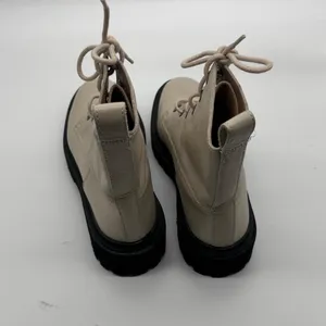 Madewell The Bradley Combat Boot Bone Leather Black Lug Sole Womens 7.5 thumbnail 4