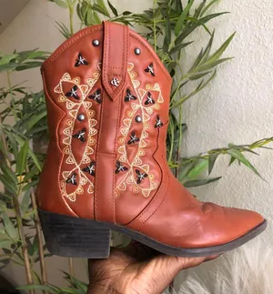 Brown western cowboy cowgirl ankle Chelsea pointy toe boots faux leather western concert festival indie boho country chic grunge vibe silver tone stud Size US 6 thumbnail 2
