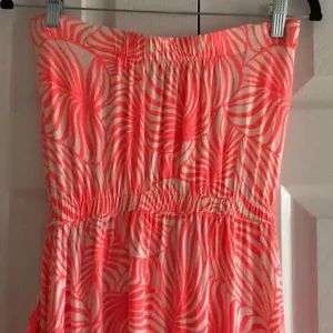 GAP Strapless Neon Pink Leaf Pattern Maxi Dress Size XS thumbnail 7