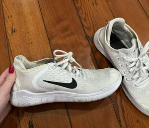 Nike White Tennis Shoes thumbnail 1