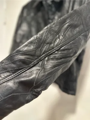 VTG 90s Giovanni Navarre SzL black leather patchwork Button cropped biker jacket Size L thumbnail 8