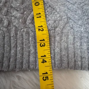 Aritzia Sunday Best Peggy Cropped Sweater thumbnail 9